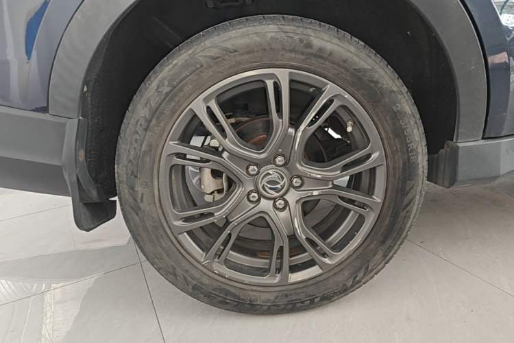 Used Dongfeng Fengon 580 2017 1.5T CVT Smart Connectivity Model Right Rear Wheel Hub