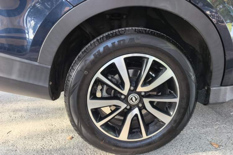 Used Dongfeng Fengon 580 2017 1.5T Manual Luxury Model Right Rear Wheel Hub