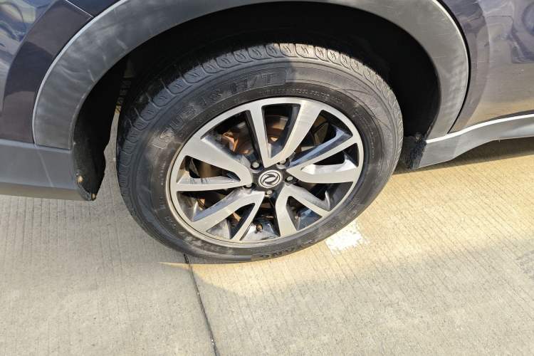 Used Dongfeng Fengon 580 2017 1.5T CVT Luxury Model Right Rear Wheel Hub