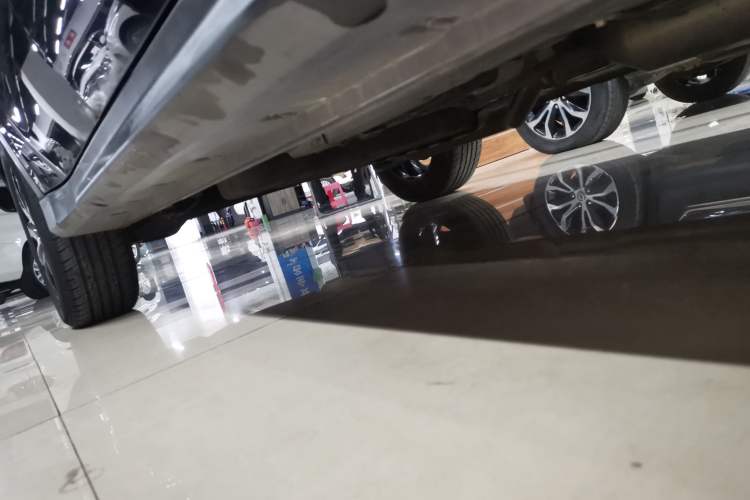 Used Dongfeng Fengon 580 2017 1.5T CVT Luxury Model Right Side Sill