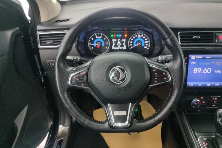 Used Dongfeng Fengon 580 2017 1.5T CVT Luxury Model Steering Wheel