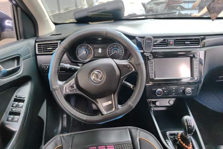 Used Dongfeng Fengon 580 2017 1.8L Manual Comfort Model Steering Wheel
