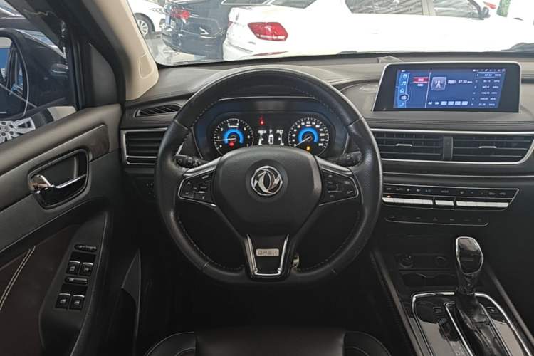 Used Dongfeng Fengon 580 2017 1.5T CVT Smart Connectivity Model Steering Wheel