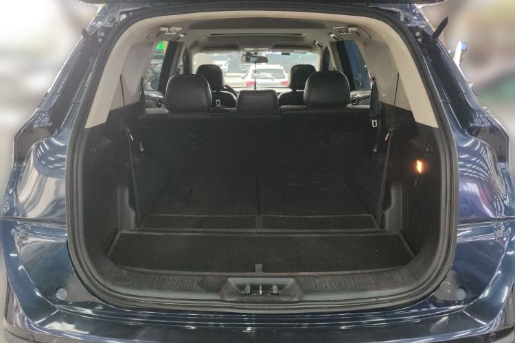 Used Dongfeng Fengon 580 2017 1.5T CVT Luxury Model Trunk