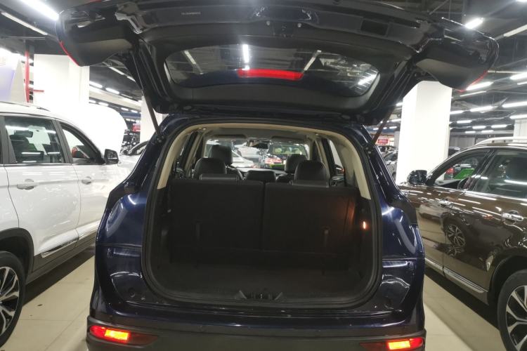Used Dongfeng Fengon 580 2017 1.5T CVT Luxury Model Trunk