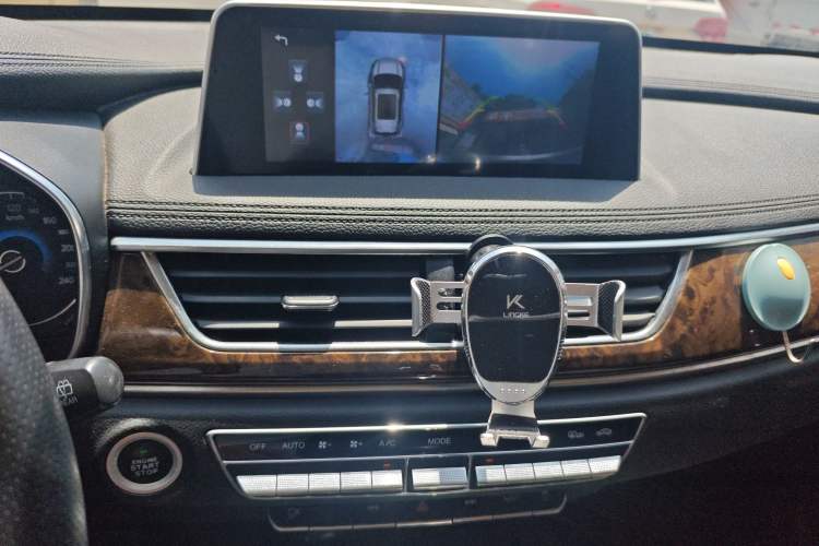 Used Dongfeng Fengon 580 2017 1.5T CVT Smart Style Model Audio And AC Panel