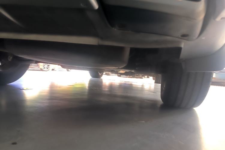 Used Dongfeng Fengon 580 2017 1.5T CVT Comfort Model Chassis Rear Right