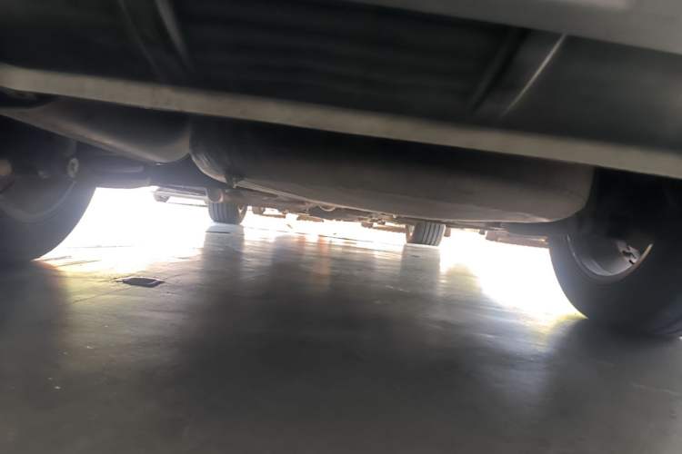 Used Dongfeng Fengon 580 2017 1.5T CVT Comfort Model Chassis Rear