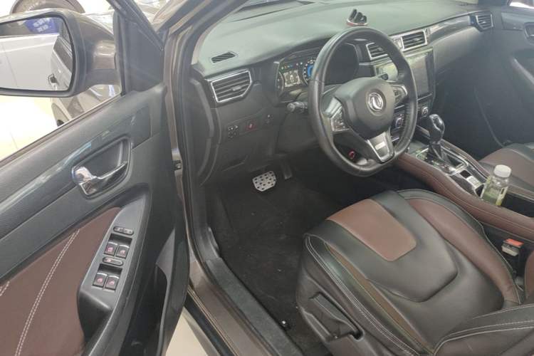 Used Dongfeng Fengon 580 2017 1.5T CVT Luxury Model Driver Seat