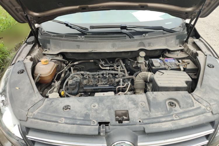 Used Dongfeng Fengon 580 2017 1.5T CVT Comfort Model Engine Bay