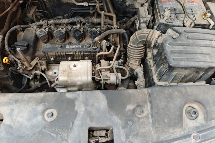 Used Dongfeng Fengon 580 2017 1.5T CVT Luxury Model Engine Bay