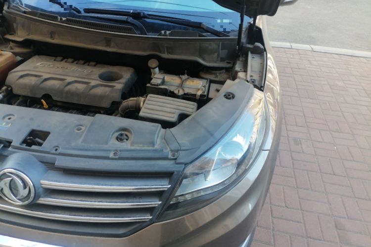 Used Dongfeng Fengon 580 2017 1.8L Manual Comfort Model Engine Bay Left
