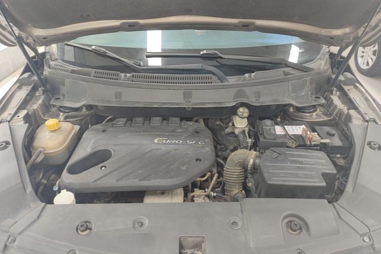Used Dongfeng Fengon 580 2017 1.5T CVT Luxury Model Engine Bay