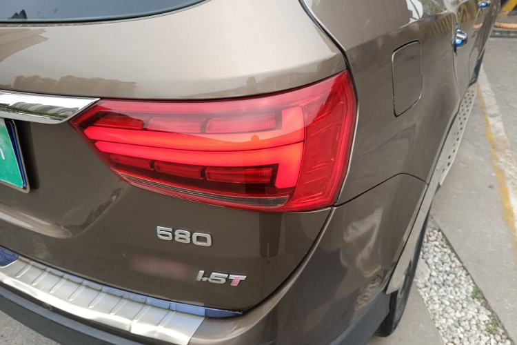 Used Dongfeng Fengon 580 2017 1.5T CVT Smart Connectivity Model Exterior 6