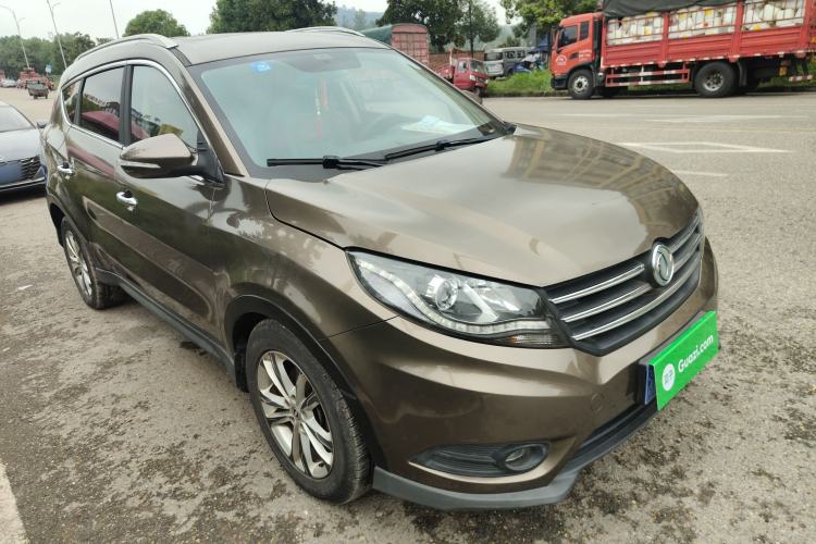 Used Dongfeng Fengon 580 2017 1.5T CVT Comfort Model Front Right 45 Deg