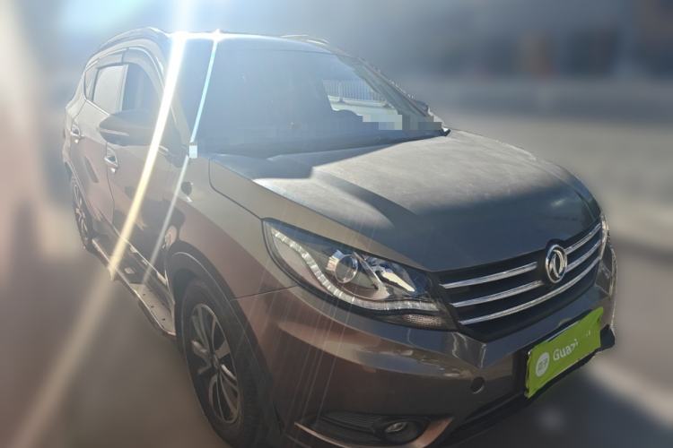 Used Dongfeng Fengon 580 2017 1.5T Manual Luxury Model Front Right 45 Deg