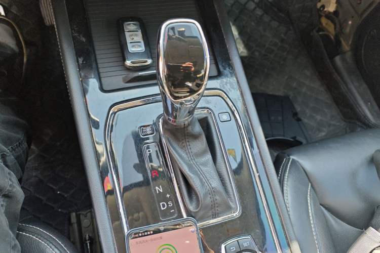 Used Dongfeng Fengon 580 2017 1.5T CVT Smart Style Model Gear Lever