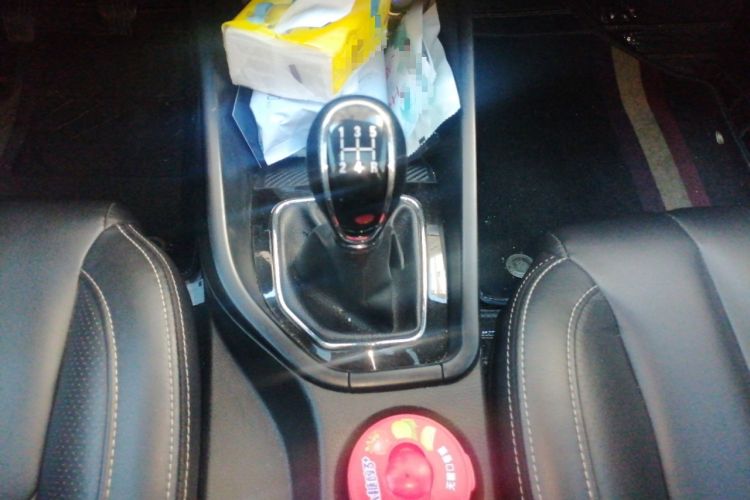 Used Dongfeng Fengon 580 2017 1.8L Manual Comfort Model Gear Lever