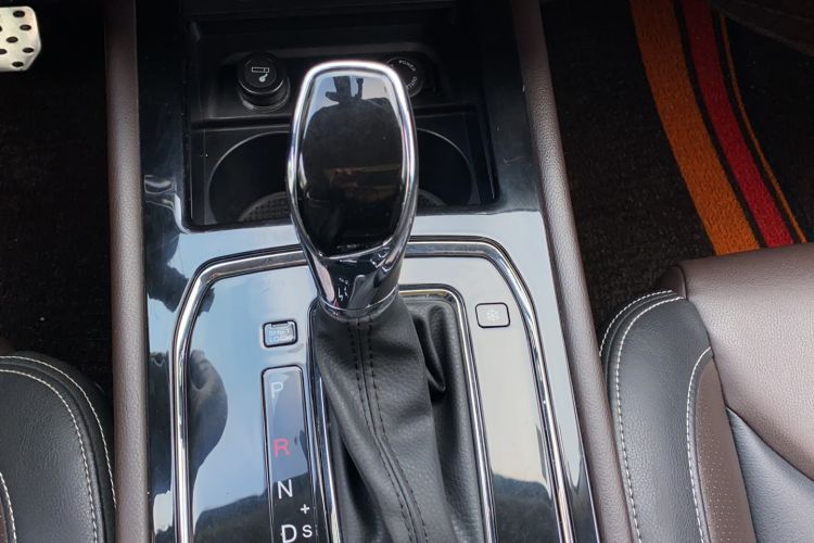 Used Dongfeng Fengon 580 2017 1.5T CVT Smart Connectivity Model Gear Lever