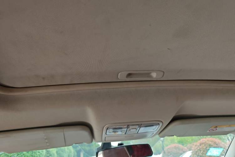 Used Dongfeng Fengon 580 2017 1.5T CVT Luxury Model Headliner