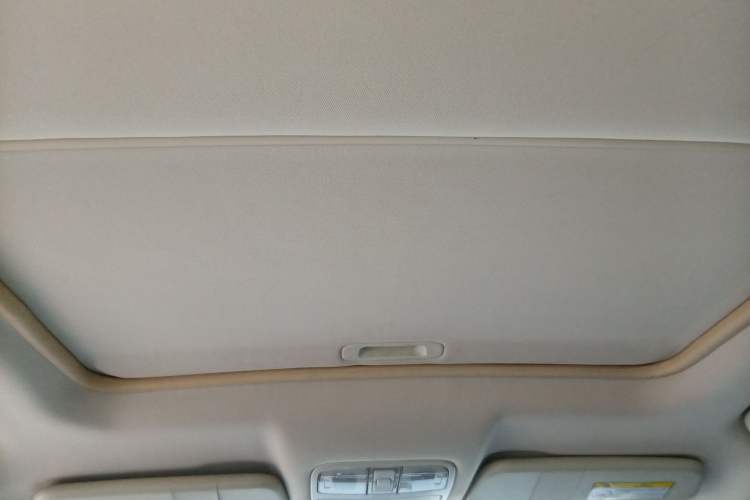 Used Dongfeng Fengon 580 2017 1.5T CVT Luxury Model Headliner