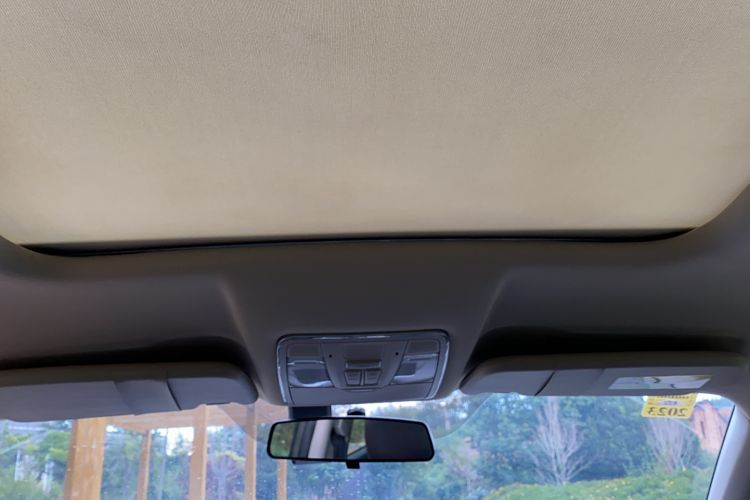 Used Dongfeng Fengon 580 2017 1.5T CVT Smart Connectivity Model Headliner