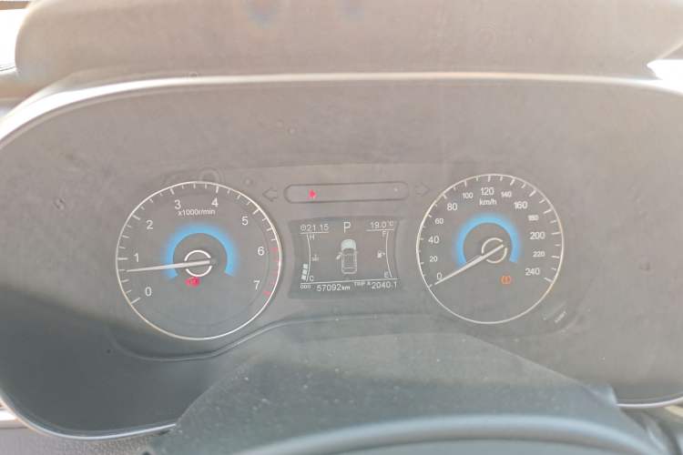 Used Dongfeng Fengon 580 2017 1.5T CVT Smart Style Model Instrument Cluster