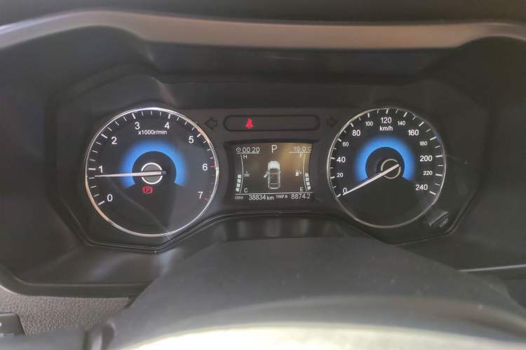 Used Dongfeng Fengon 580 2017 Revised Version 1.5T CVT Luxury Edition Instrument Cluster