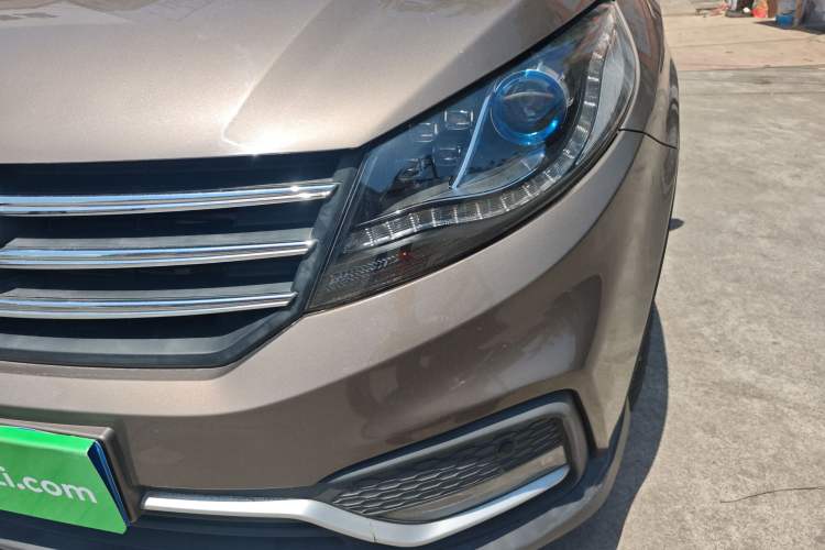Used Dongfeng Fengon 580 2017 1.5T CVT Smart Style Model Left Front Headlight