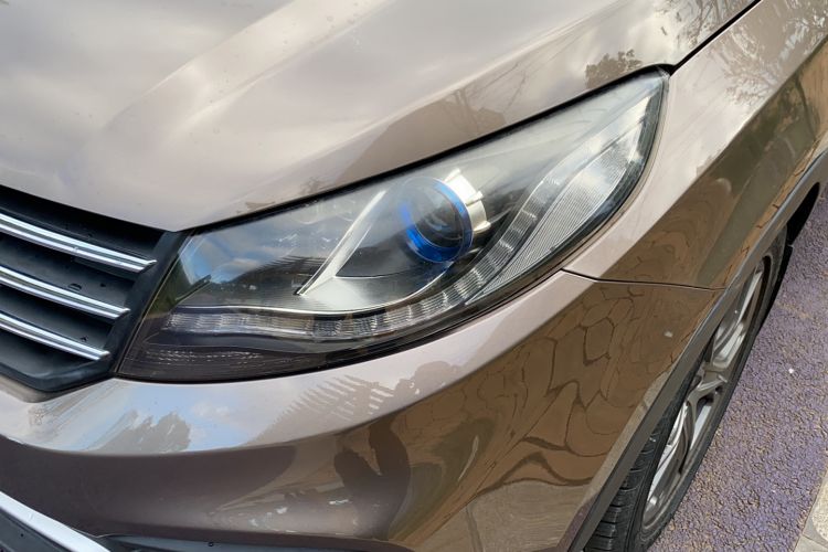 Used Dongfeng Fengon 580 2017 1.5T CVT Smart Connectivity Model Left Front Headlight