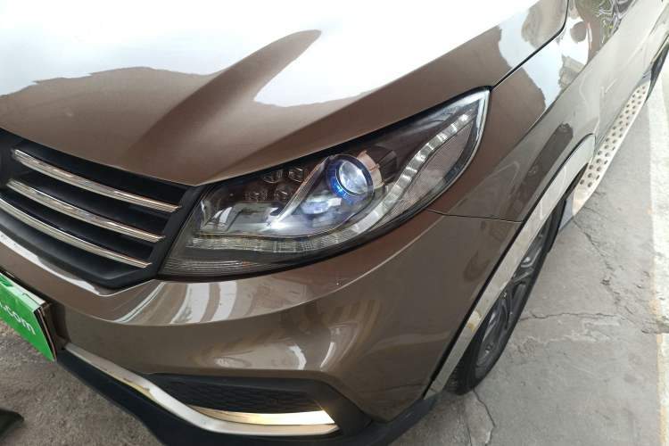 Used Dongfeng Fengon 580 2017 1.5T CVT Smart Connectivity Model Left Front Headlight