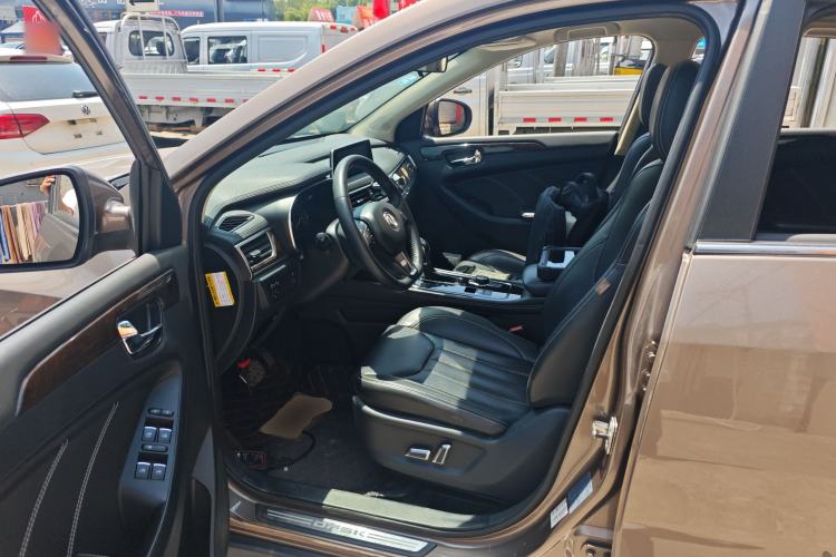 Used Dongfeng Fengon 580 2017 1.5T CVT Smart Style Model Left Front Seat
