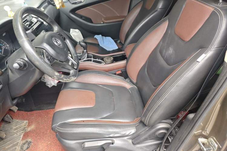 Used Dongfeng Fengon 580 2017 1.5T Manual Luxury Model Left Front Seat