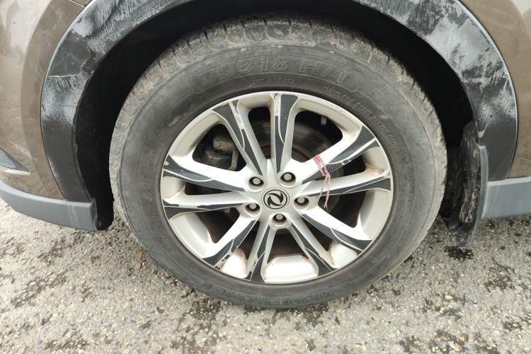 Used Dongfeng Fengon 580 2017 1.5T CVT Comfort Model Left Front Wheel Hub