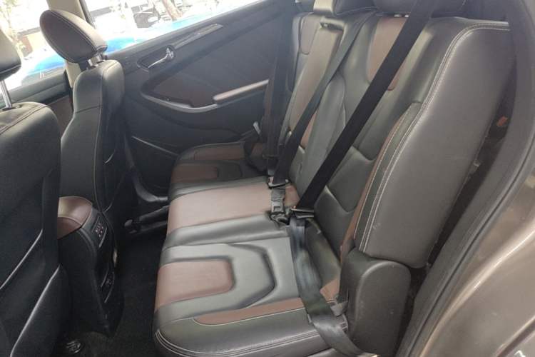 Used Dongfeng Fengon 580 2017 1.5T CVT Luxury Model Left Rear Seat