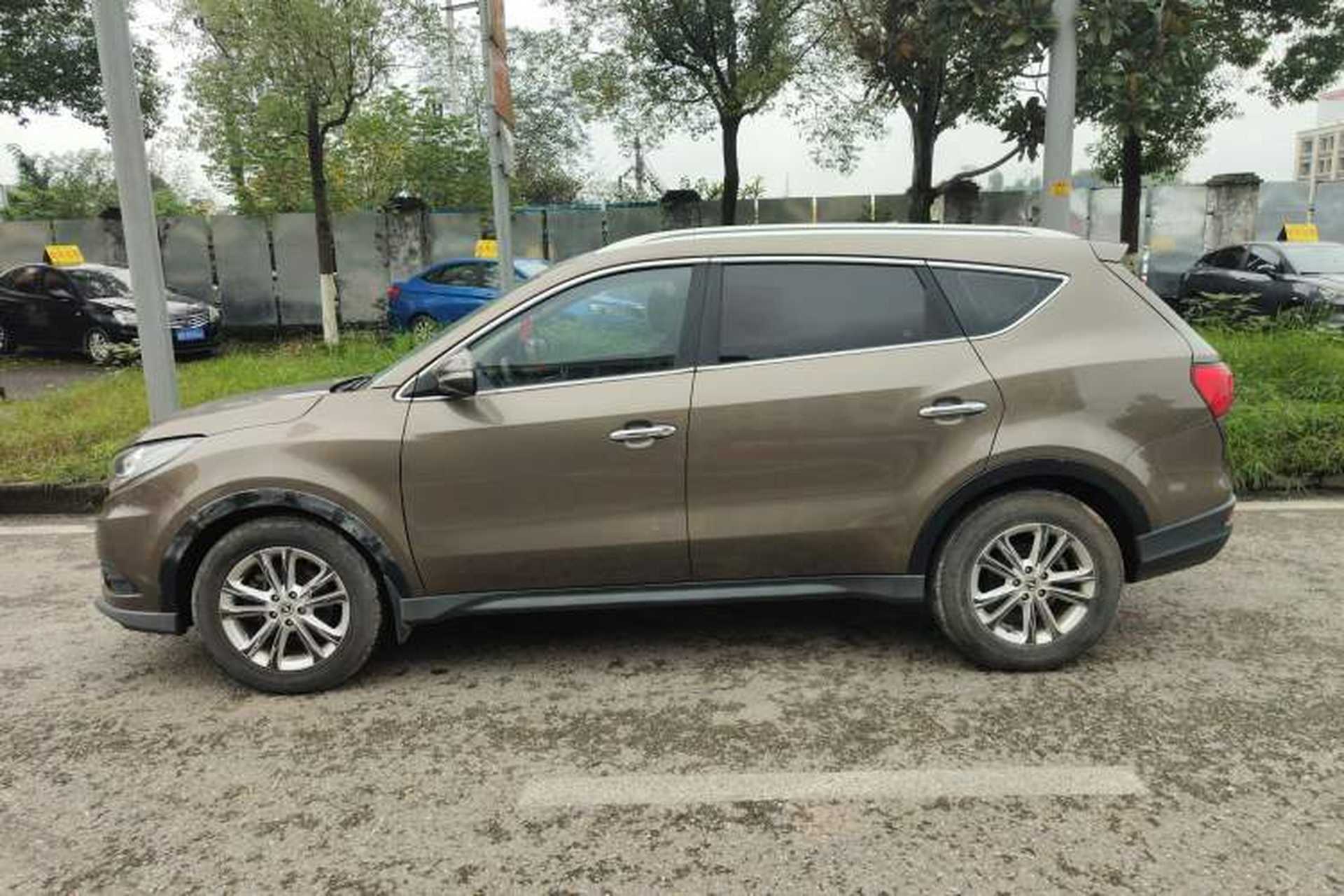 Used Dongfeng Fengon 580 2017 1.5T CVT Comfort Model Left Side