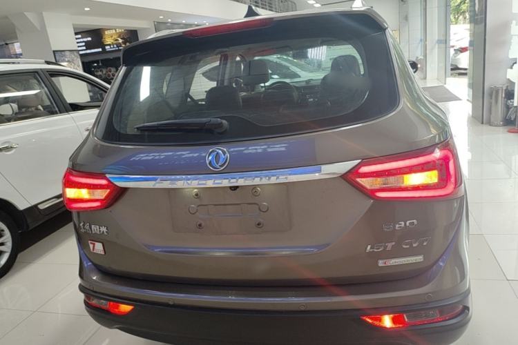Used Dongfeng Fengon 580 2017 1.5T CVT Luxury Model Rear