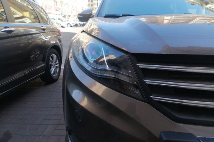 Used Dongfeng Fengon 580 2017 1.8L Manual Comfort Model Right Front Headlight