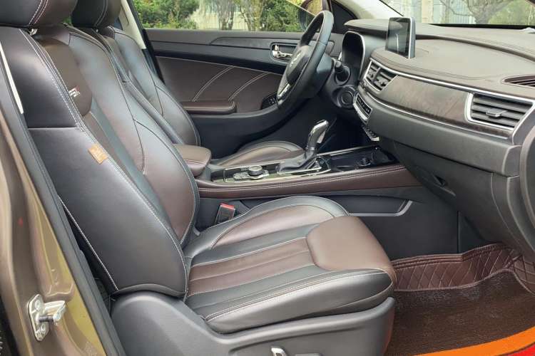 Used Dongfeng Fengon 580 2017 1.5T CVT Smart Connectivity Model Right Front Seat