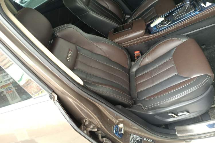 Used Dongfeng Fengon 580 2017 1.5T CVT Smart Connectivity Model Right Front Seat