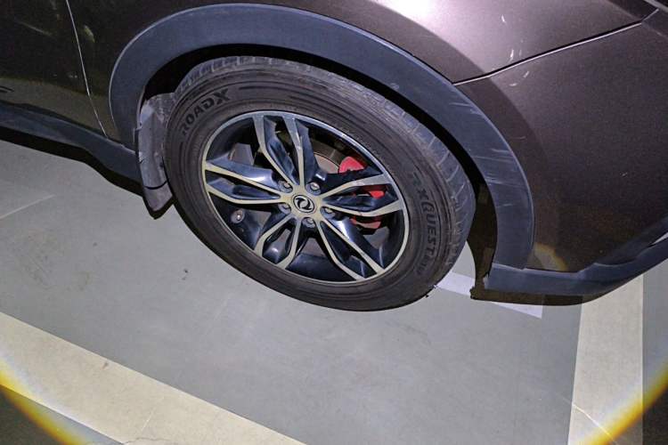 Used Dongfeng Fengon 580 2017 1.5T CVT Smart Style Model Right Front Wheel Hub