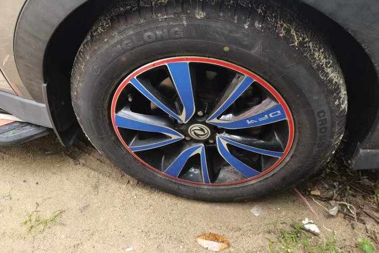 Used Dongfeng Fengon 580 2017 Revised Version 1.5T CVT Luxury Edition Right Front Wheel Hub