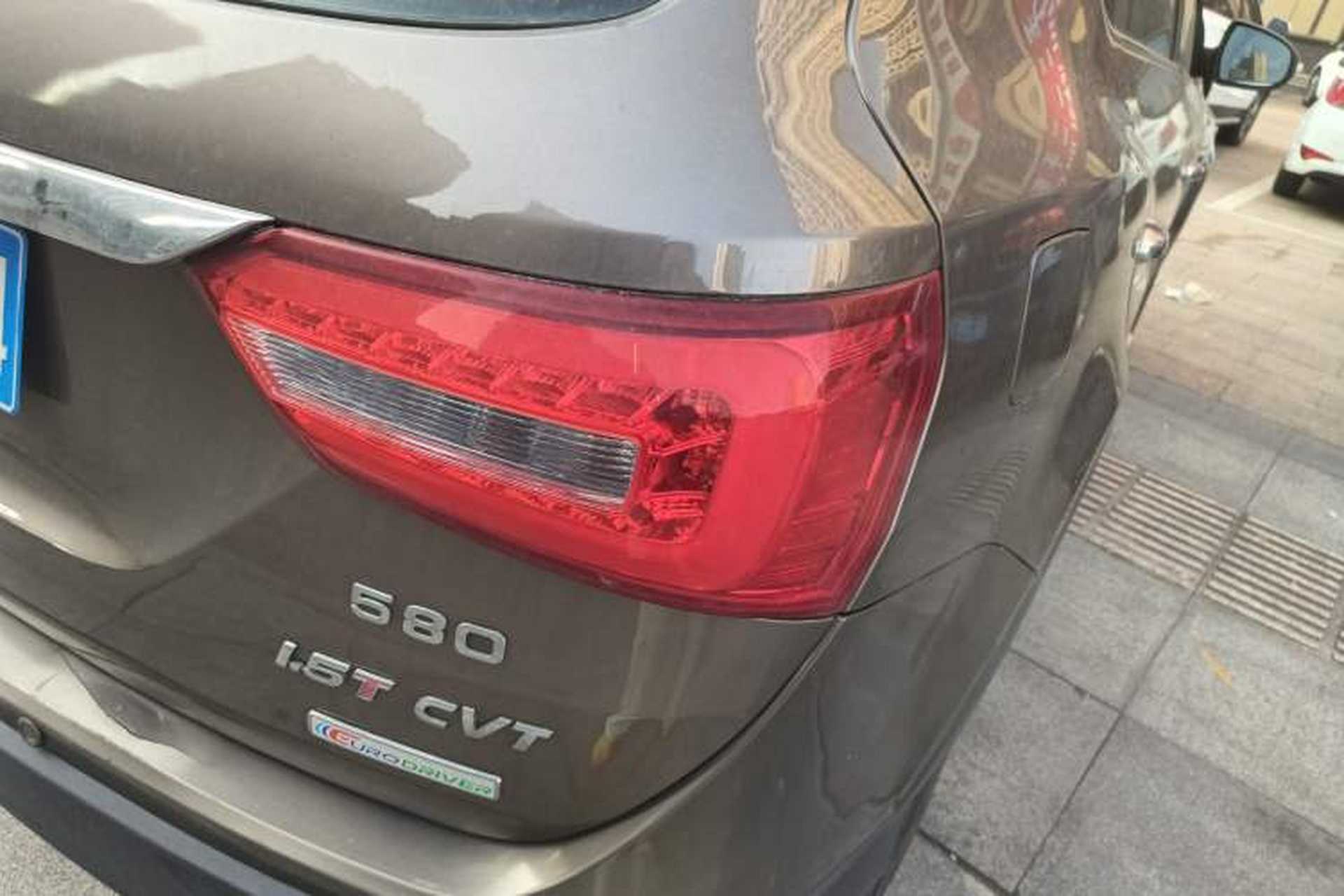 Used Dongfeng Fengon 580 2017 1.5T CVT Luxury Model Right Rear Taillight