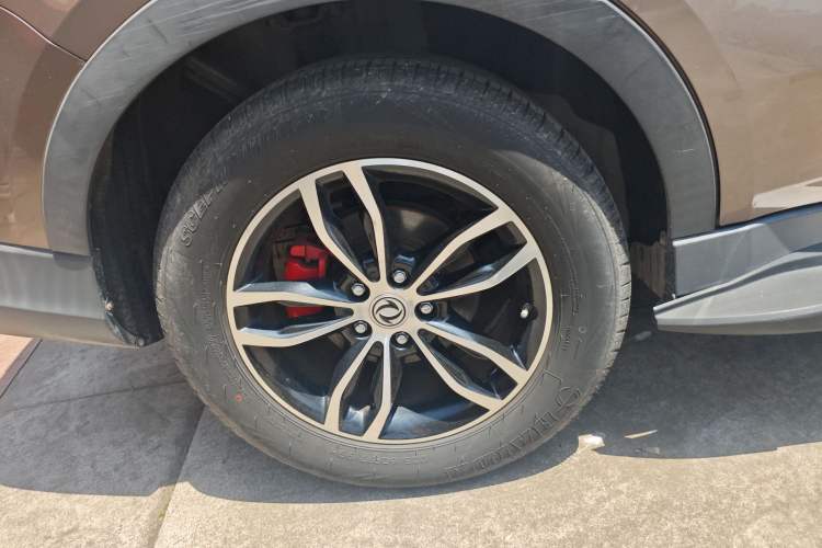 Used Dongfeng Fengon 580 2017 1.5T CVT Smart Style Model Right Rear Wheel Hub