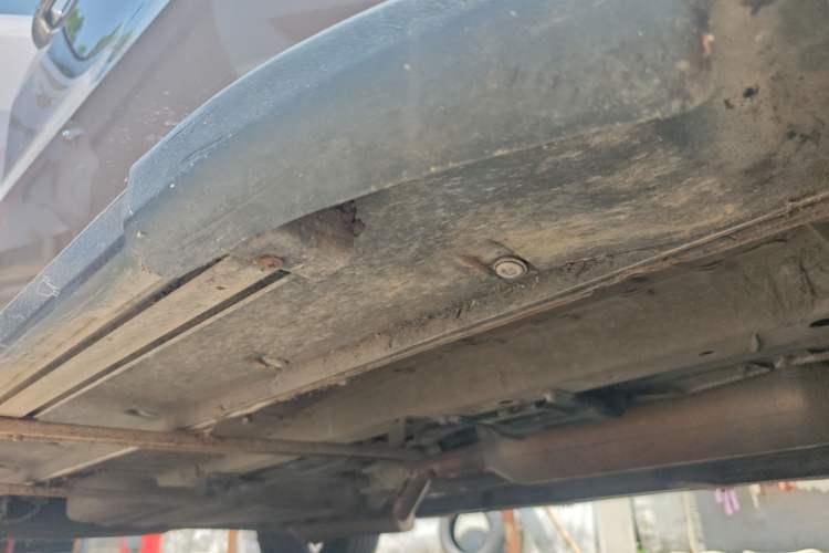 Used Dongfeng Fengon 580 2017 1.5T CVT Smart Style Model Right Side Sill