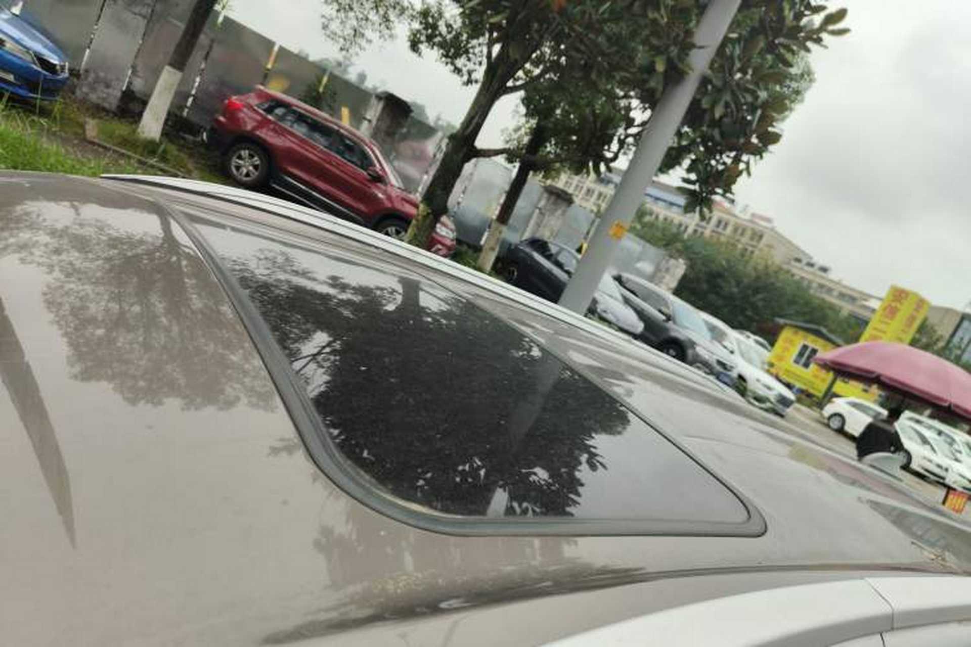 Used Dongfeng Fengon 580 2017 1.5T CVT Comfort Model Roof