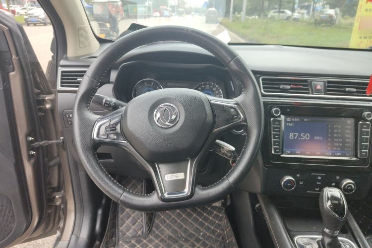 Used Dongfeng Fengon 580 2017 1.5T CVT Comfort Model Steering Wheel