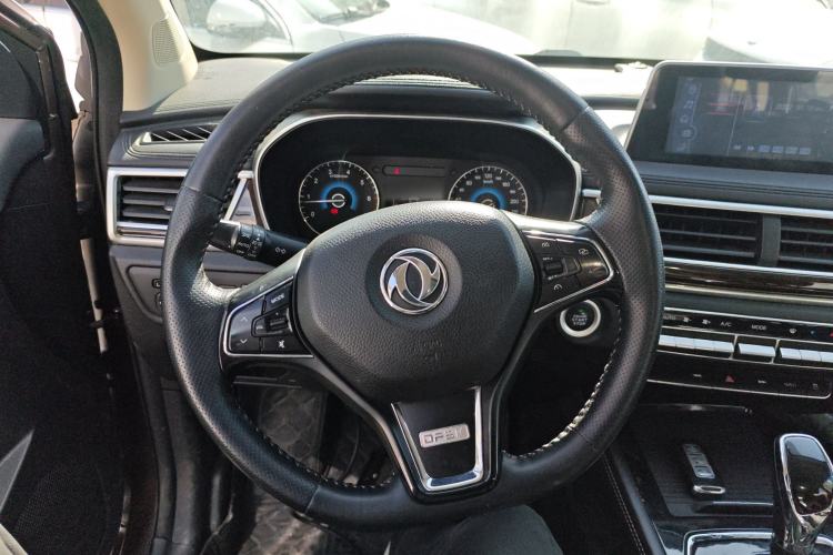 Used Dongfeng Fengon 580 2017 1.5T CVT Smart Style Model Steering Wheel