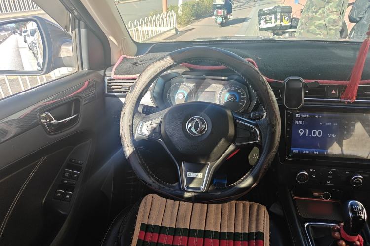 Used Dongfeng Fengon 580 2017 1.5T Manual Luxury Model Steering Wheel