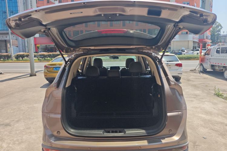 Used Dongfeng Fengon 580 2017 1.5T CVT Smart Style Model Trunk